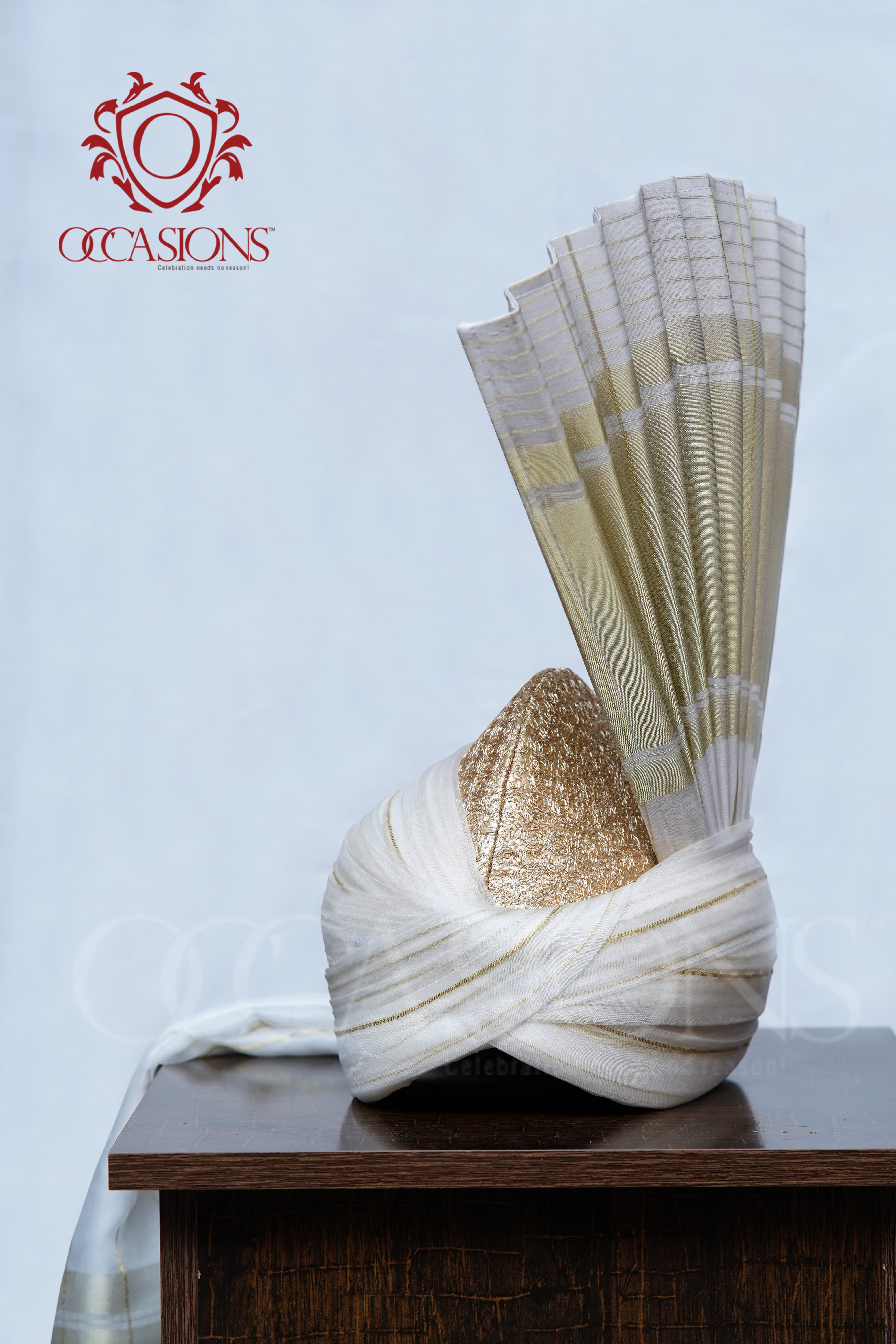 Mushady Aitchison Turban in White