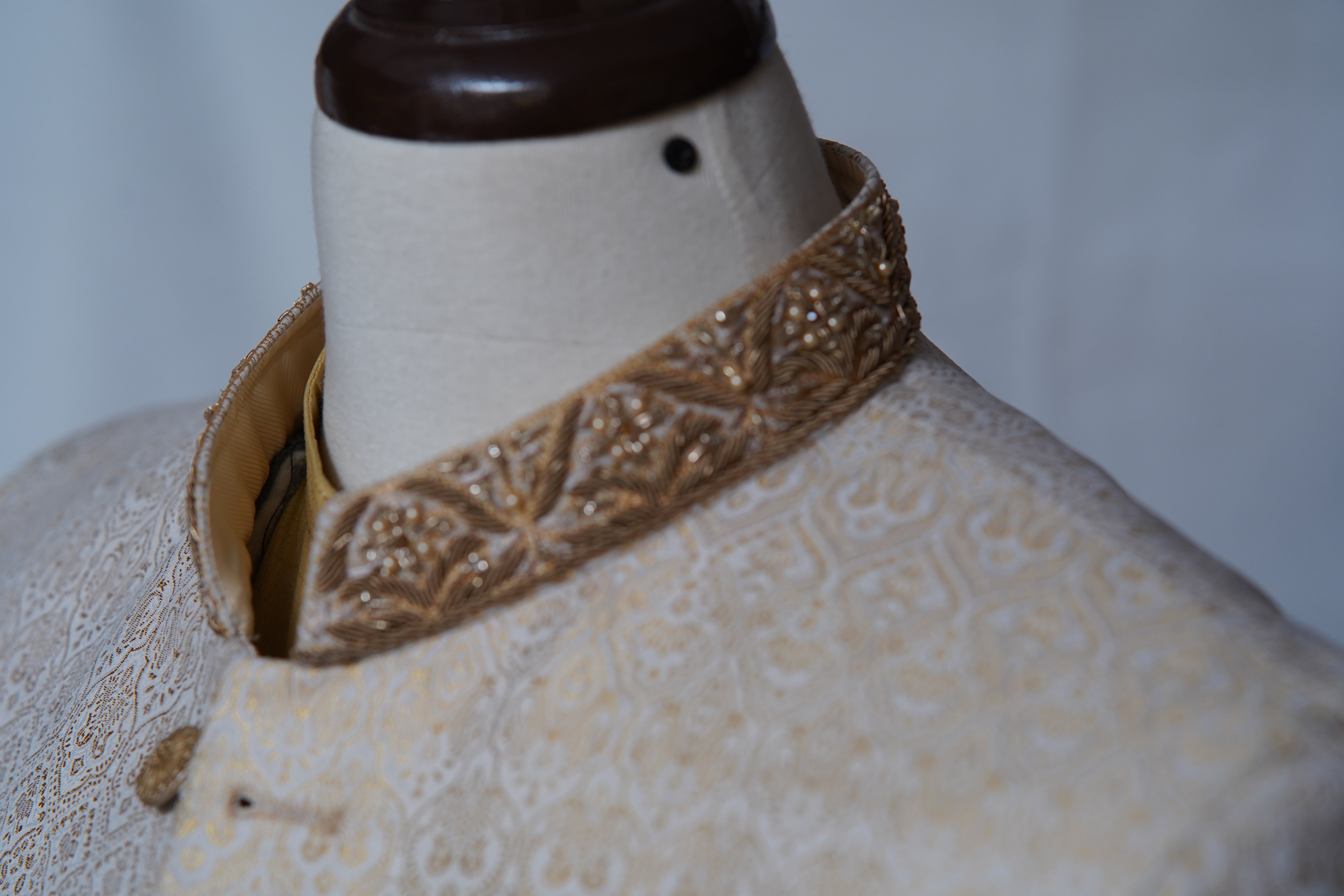 Off-white Gold Prince Coat	Soft Gold
