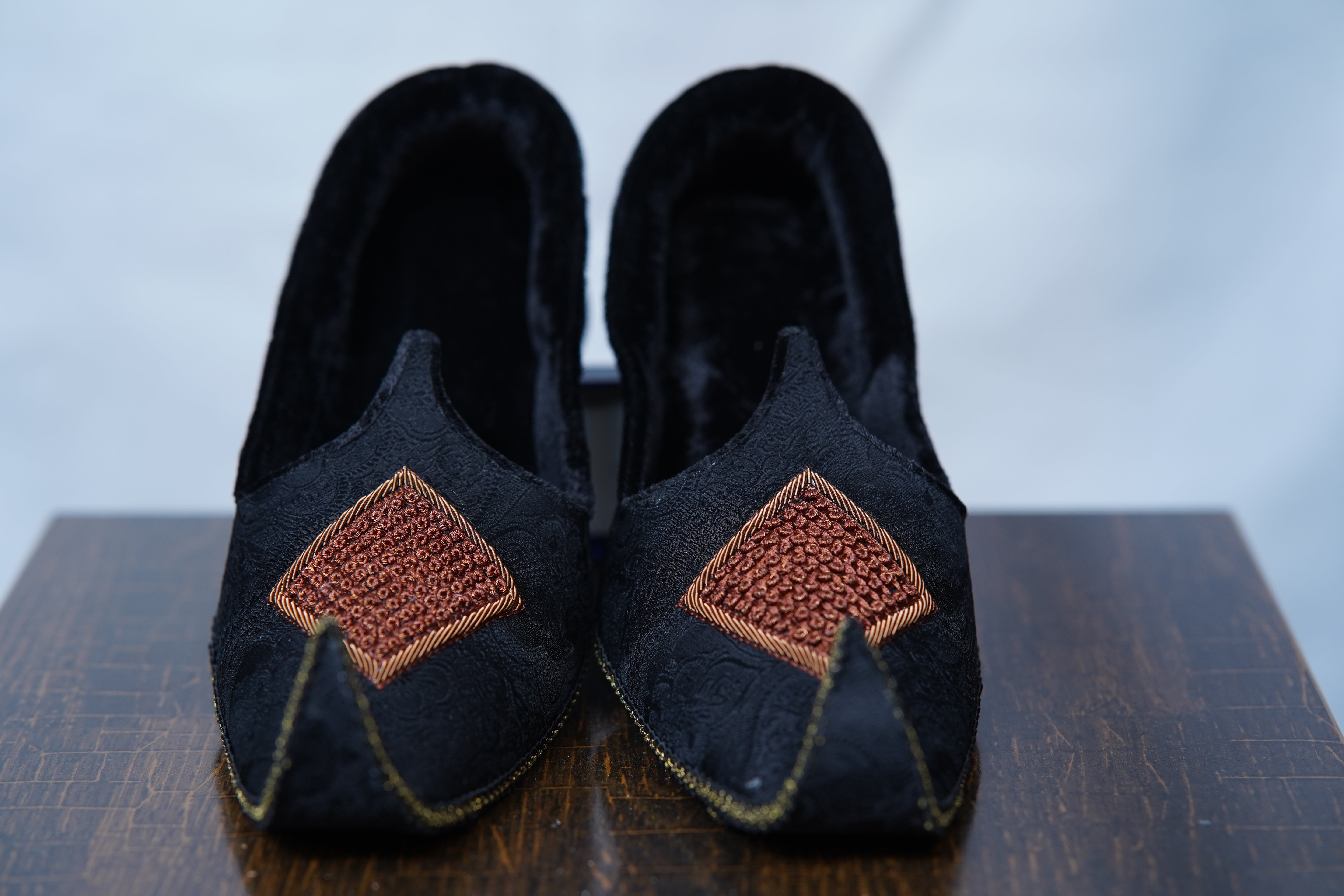 Groom Traditional Black Notch Khussa Black