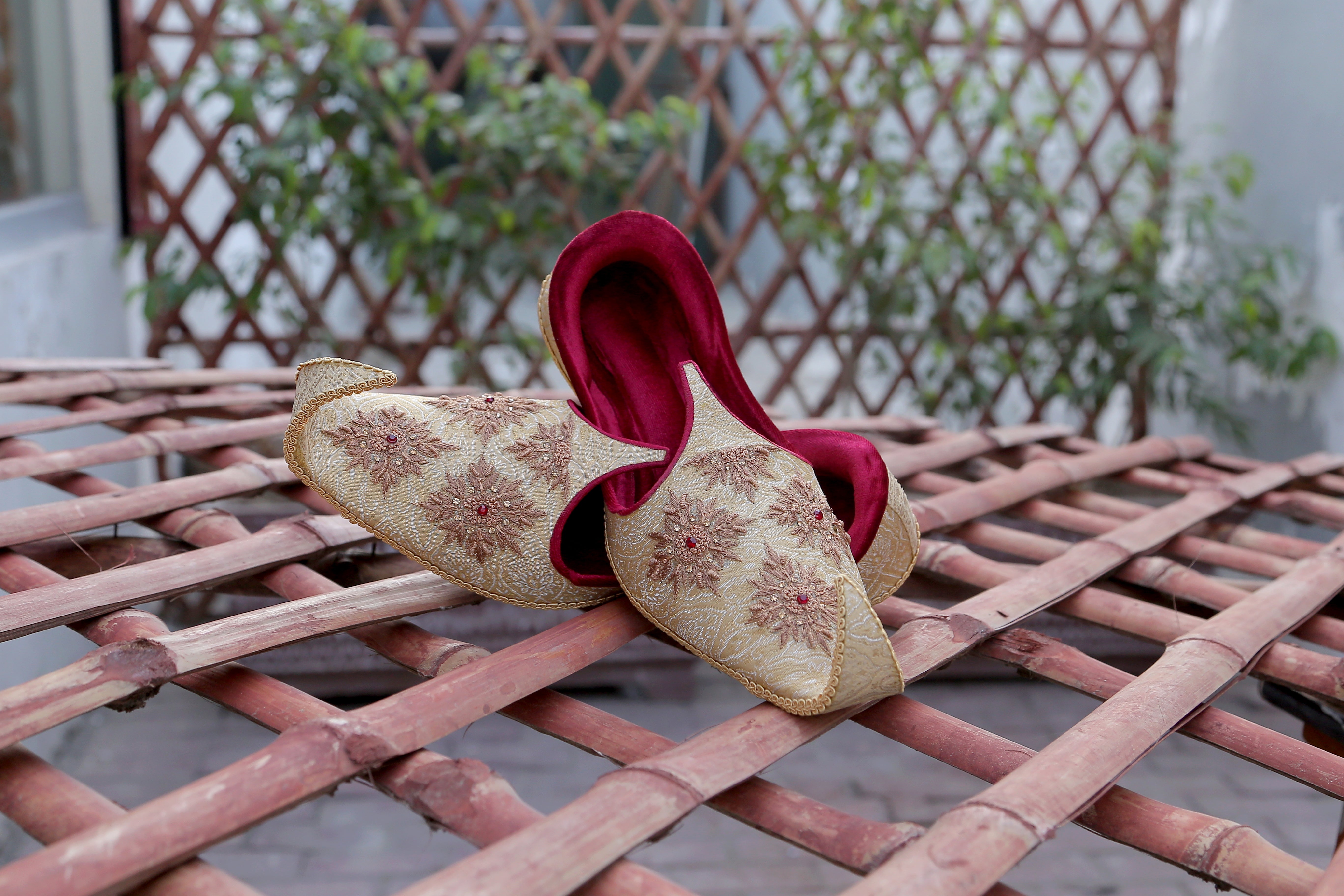 Groom Traditional Golden Notch Khussa