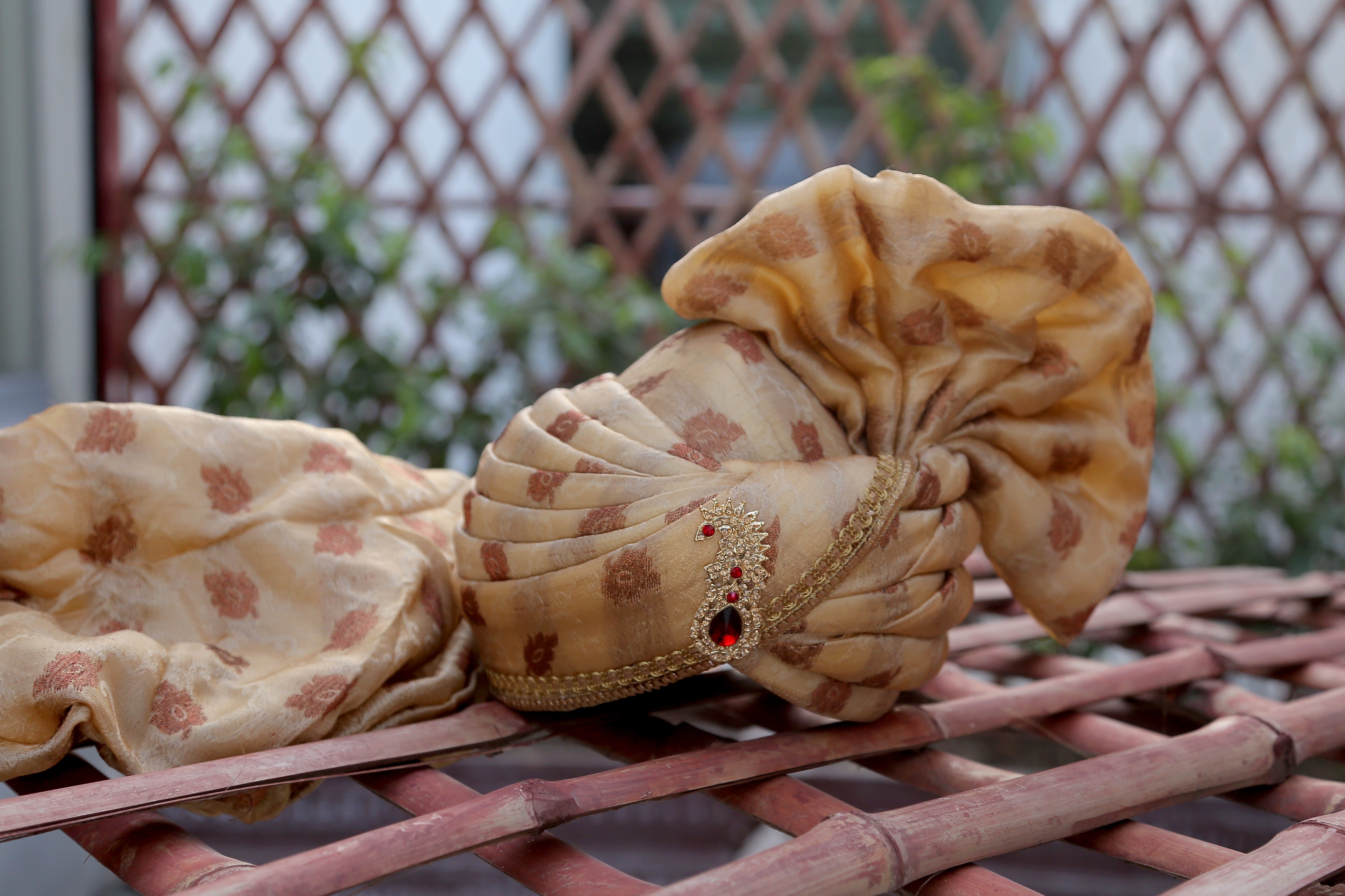 Rajasthani Pagdi Soft Shimla Brooch Lace